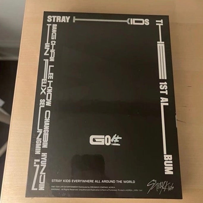 NEW SEALED Stray Kids Stray Kidz Go Live Official kpop Limited Edition Album