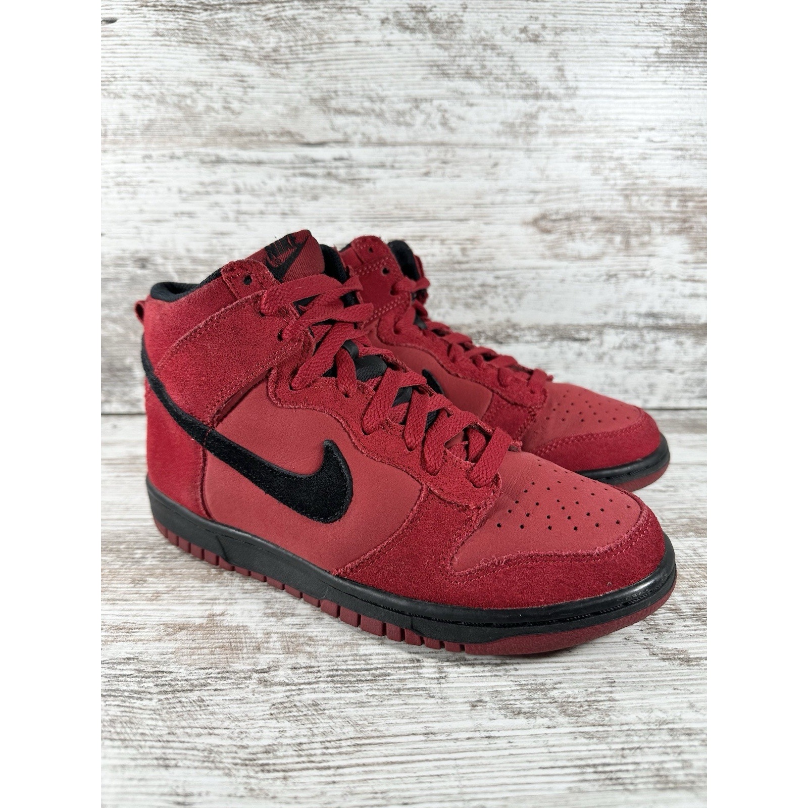 Women's Nike Dunk High 'Gym Red' Suede Sneakers Sz 7.5 Athletic