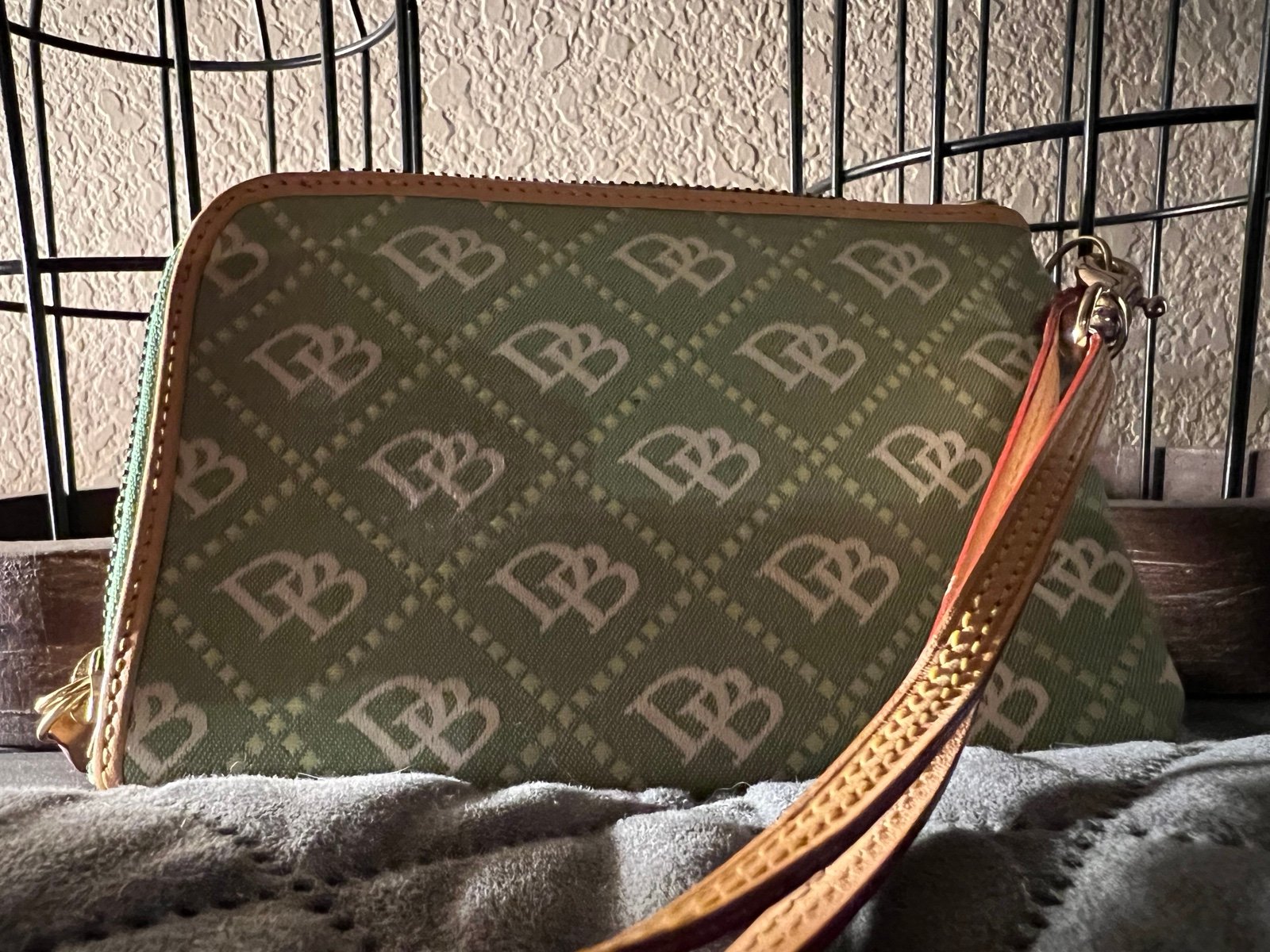 Dooney Bourke