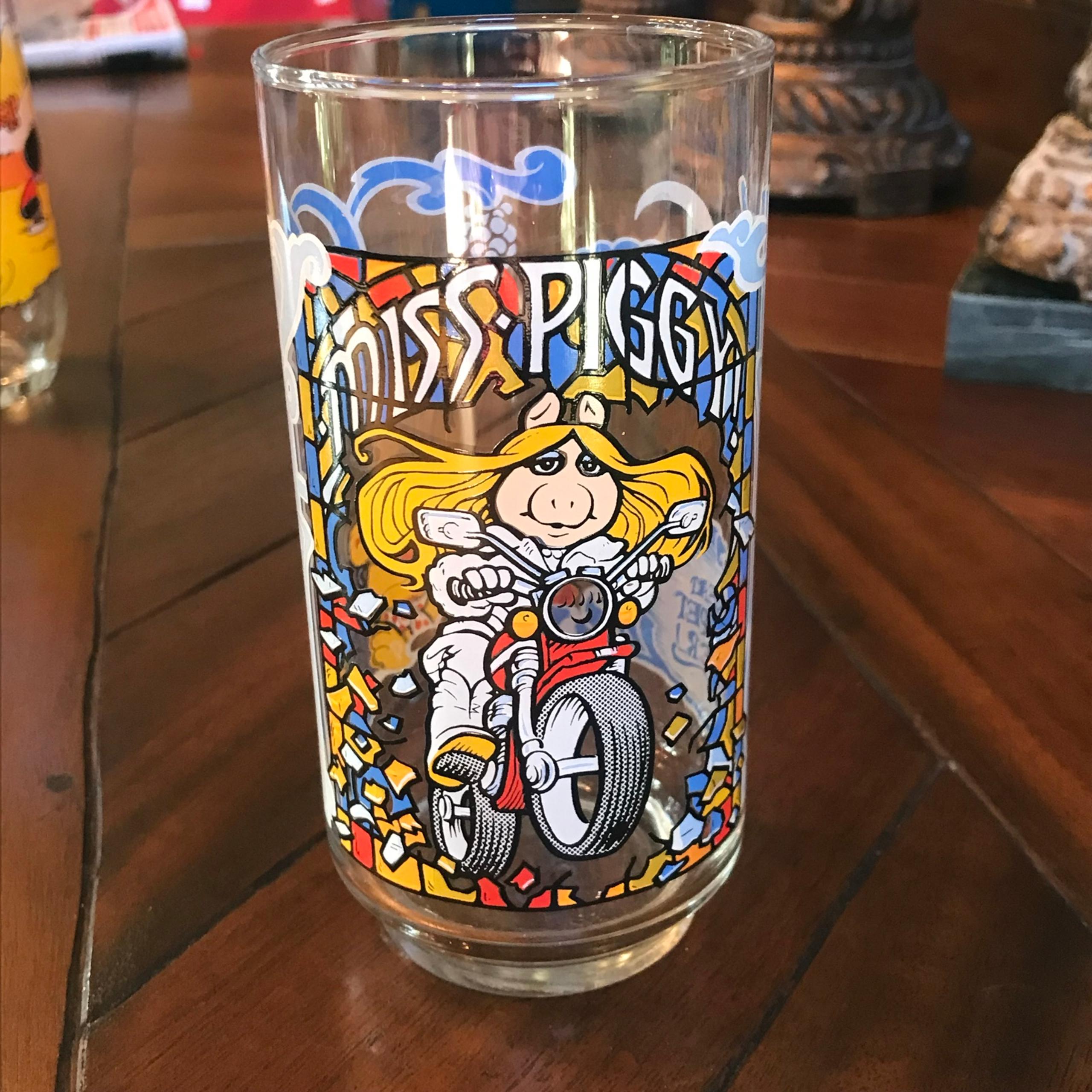 Vintage 1981 McDonald’s Muppet Glass – Miss Piggy – Great Muppet Caper
