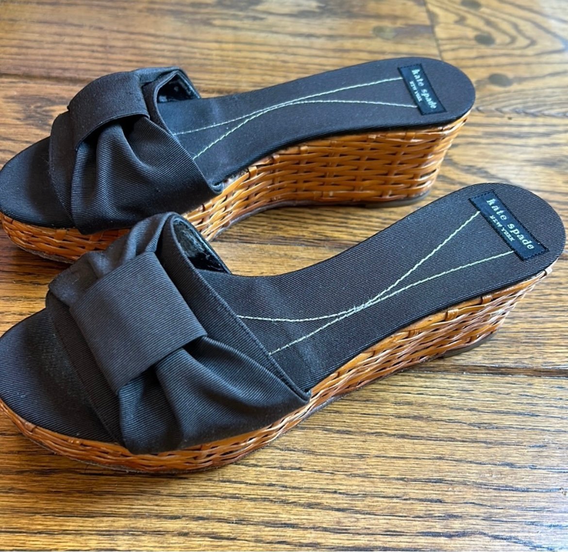 Kate Spade Basket Weave/Bow Shoe