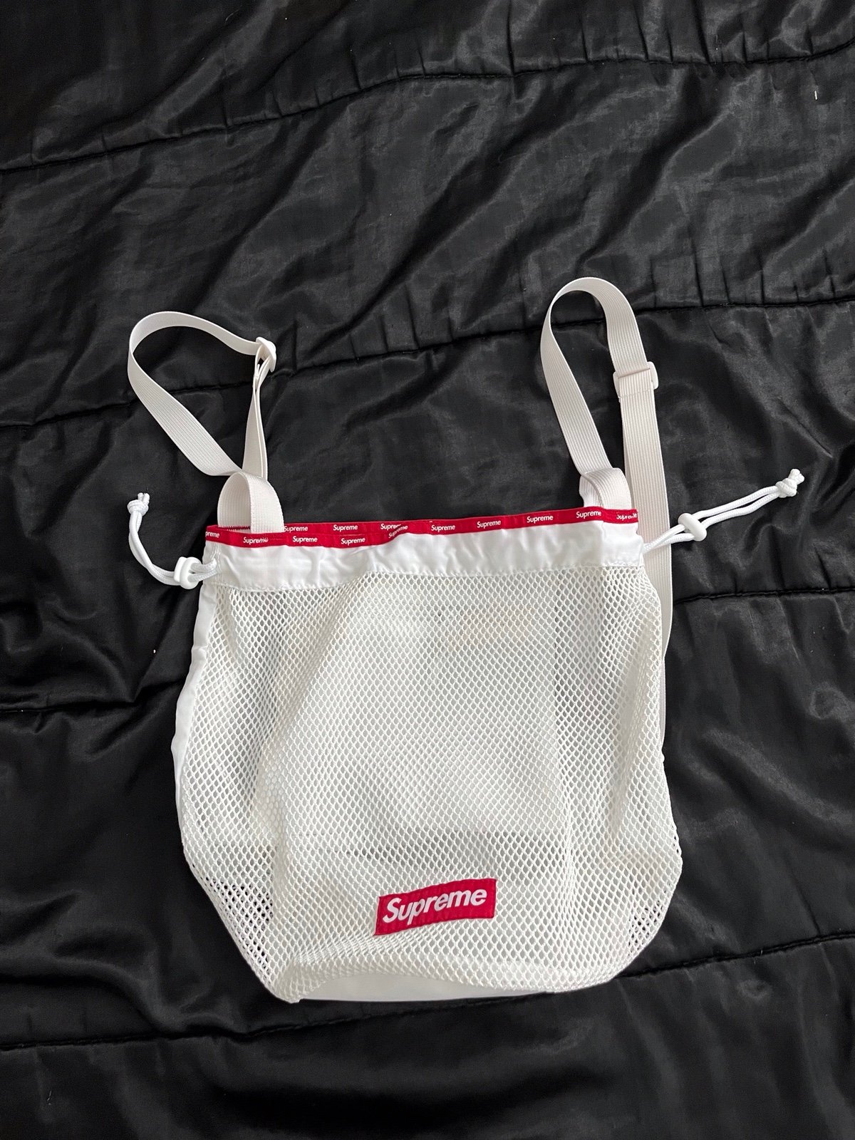 Supreme New York streetwear basic supreme crossbody multicolor