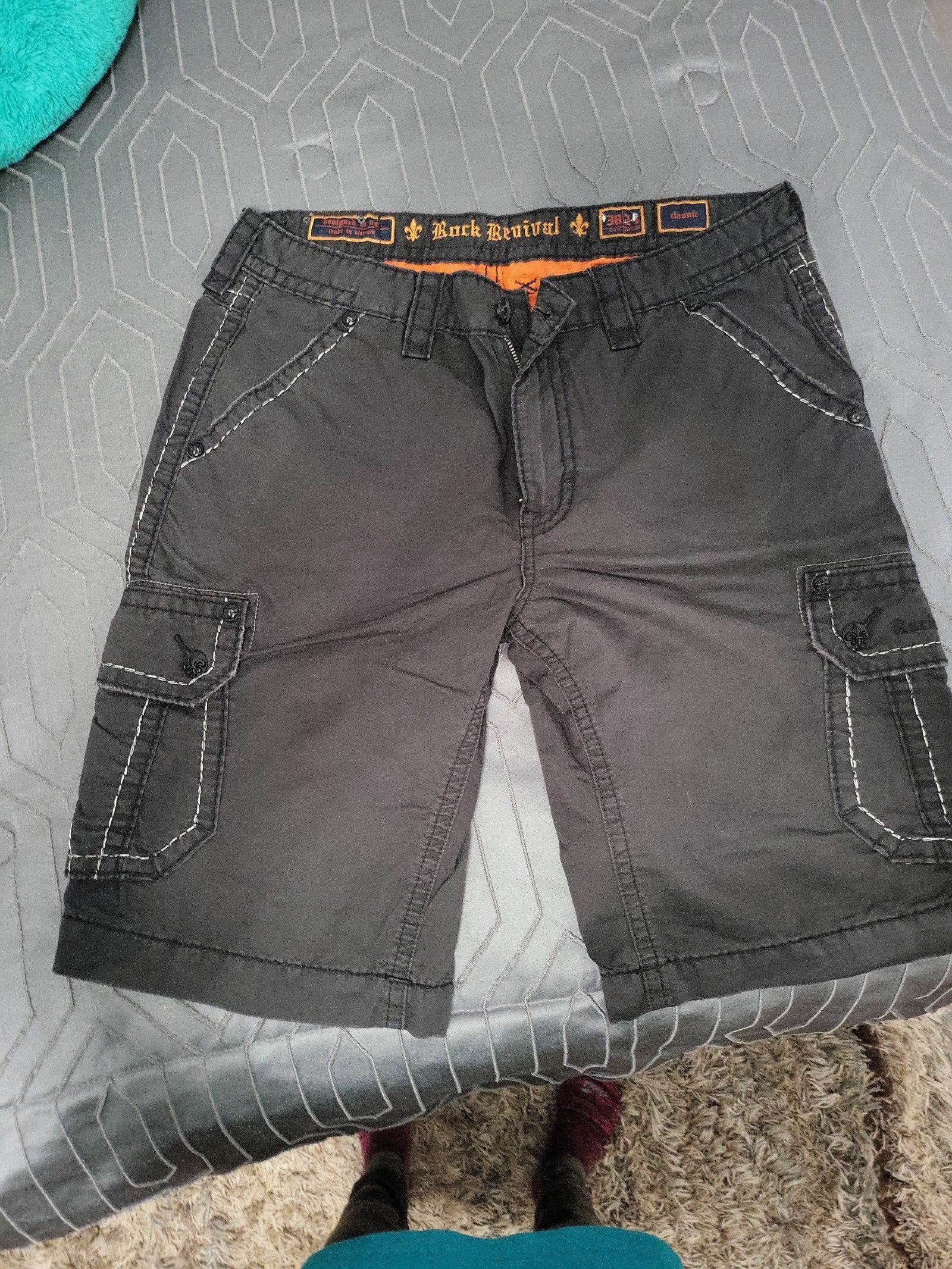Lowest price wont go any lower...Nwot Mens rock Revival shorts