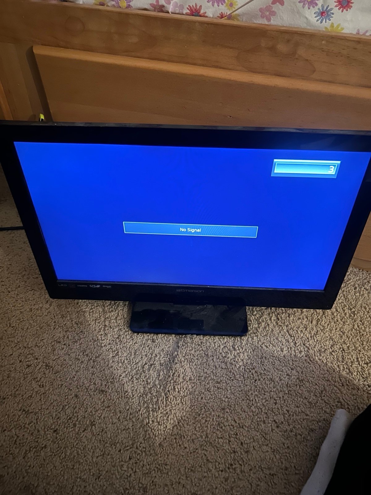 TV Emerson 22 inch