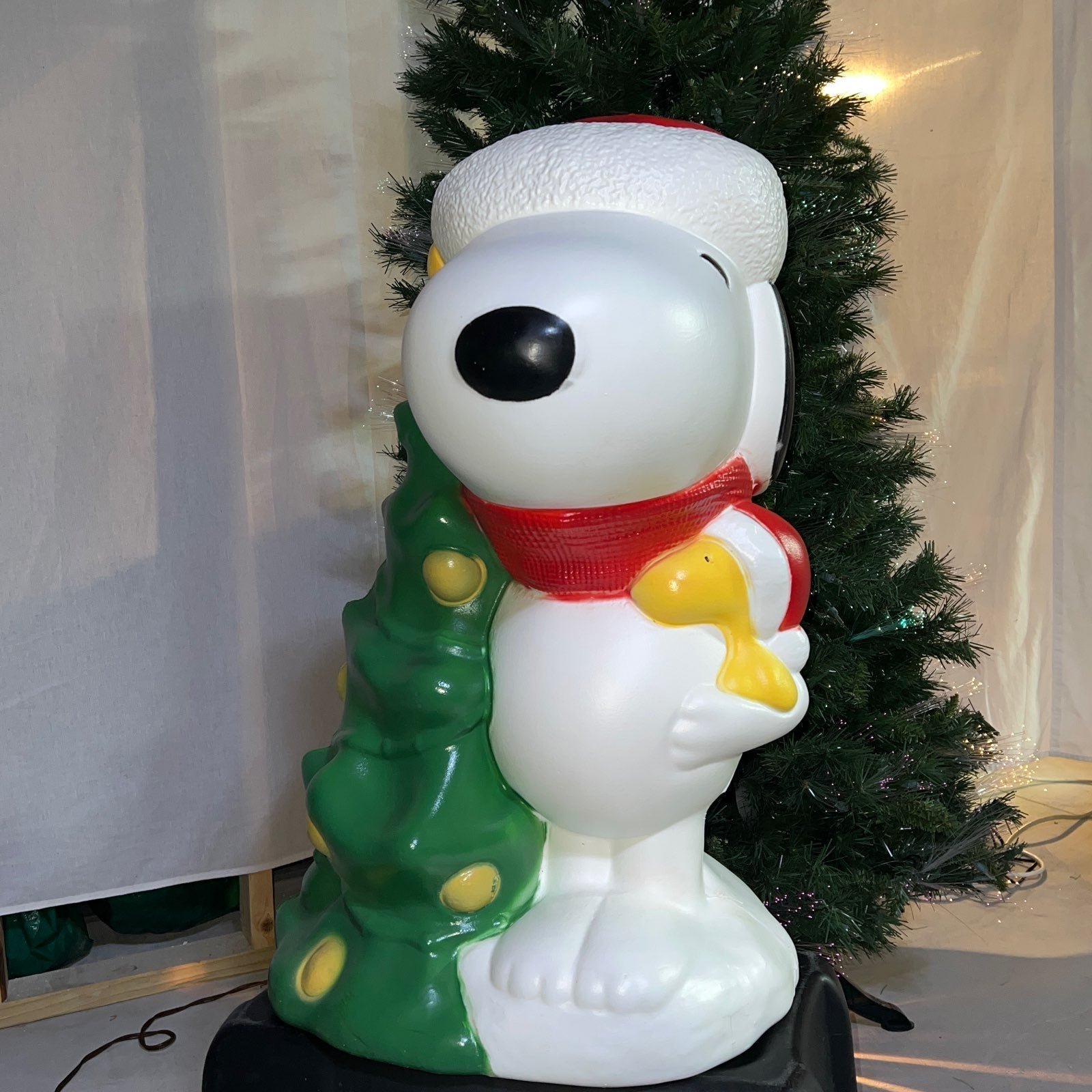 New Christmas 29 Lighted Blow Mold Snoopy with Woodstock By a Tree Decoration