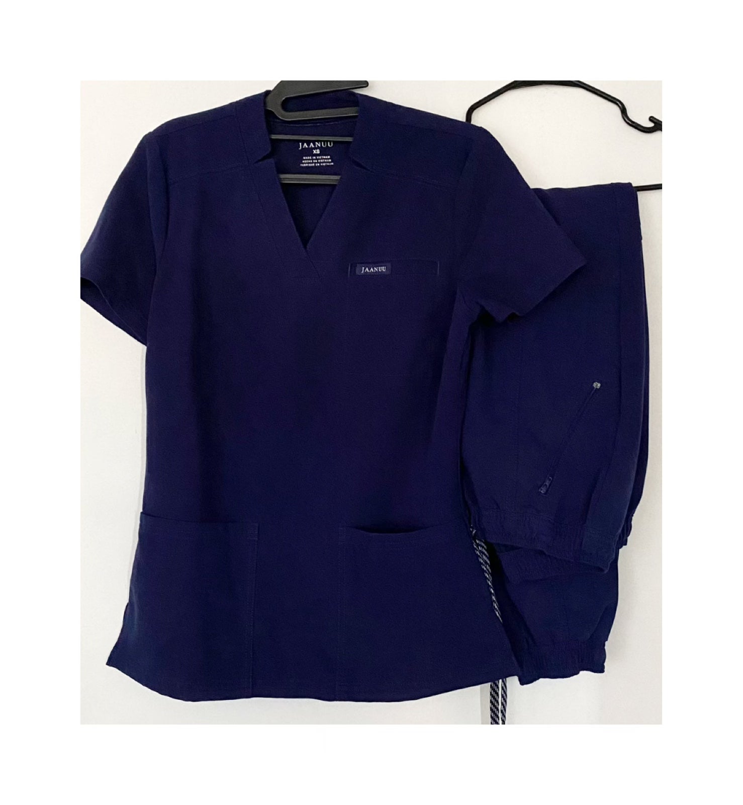 Jaanuu Scrubs Set