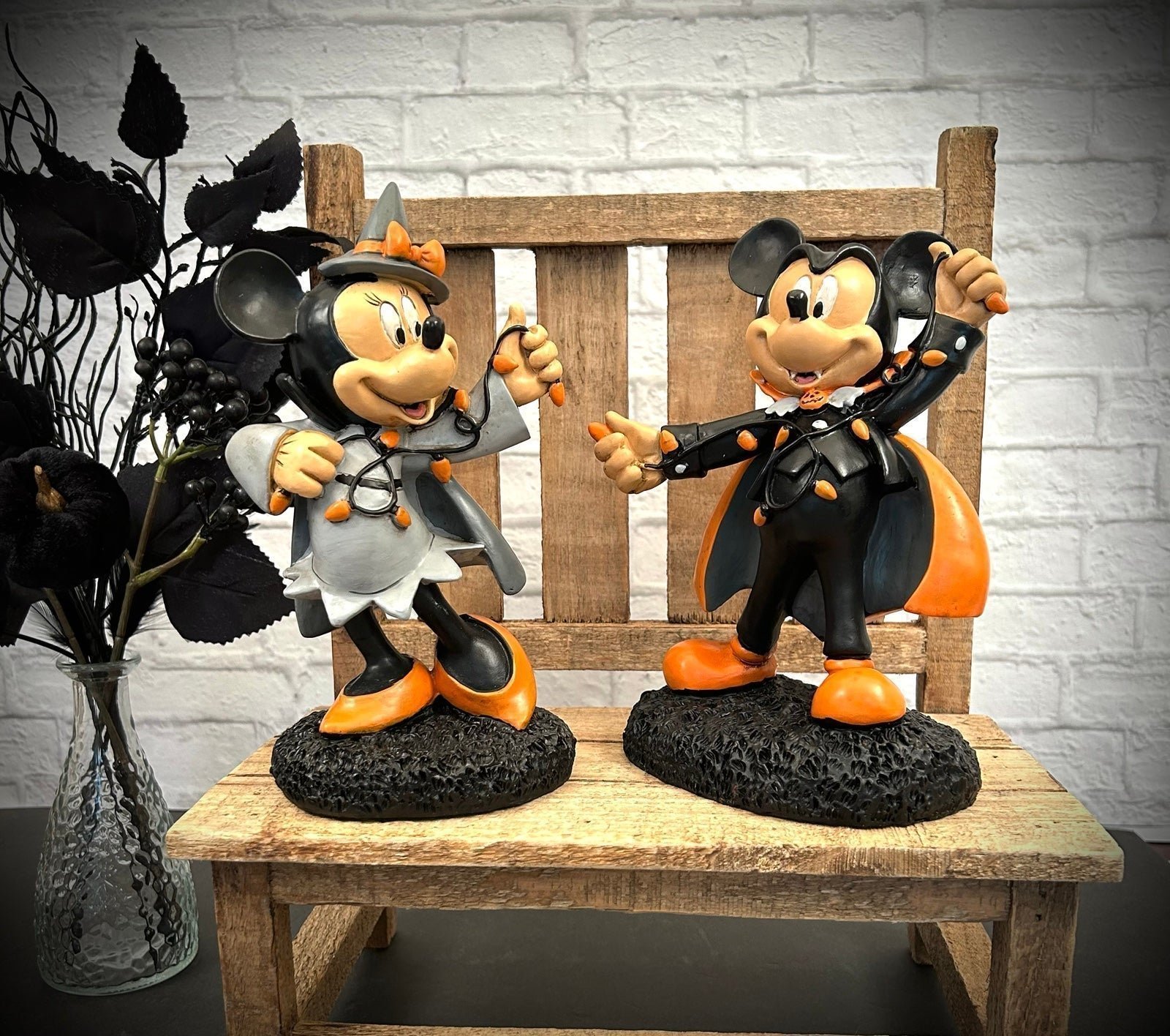 Disney Minnie Mouse Witch & Mickey Mouse Vampire Halloween Statue Decor Set New