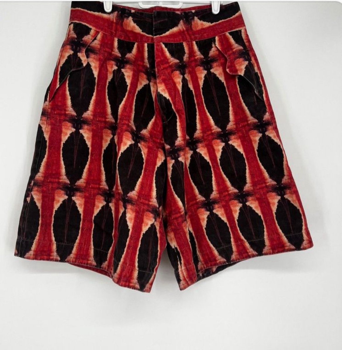 LABRUM LONDON Tie-dye Print Tailored Shorts In Red