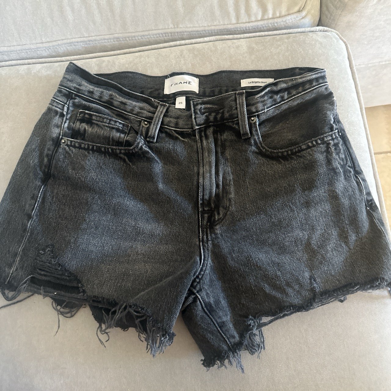 Frame denim black Le Brigette short size 25