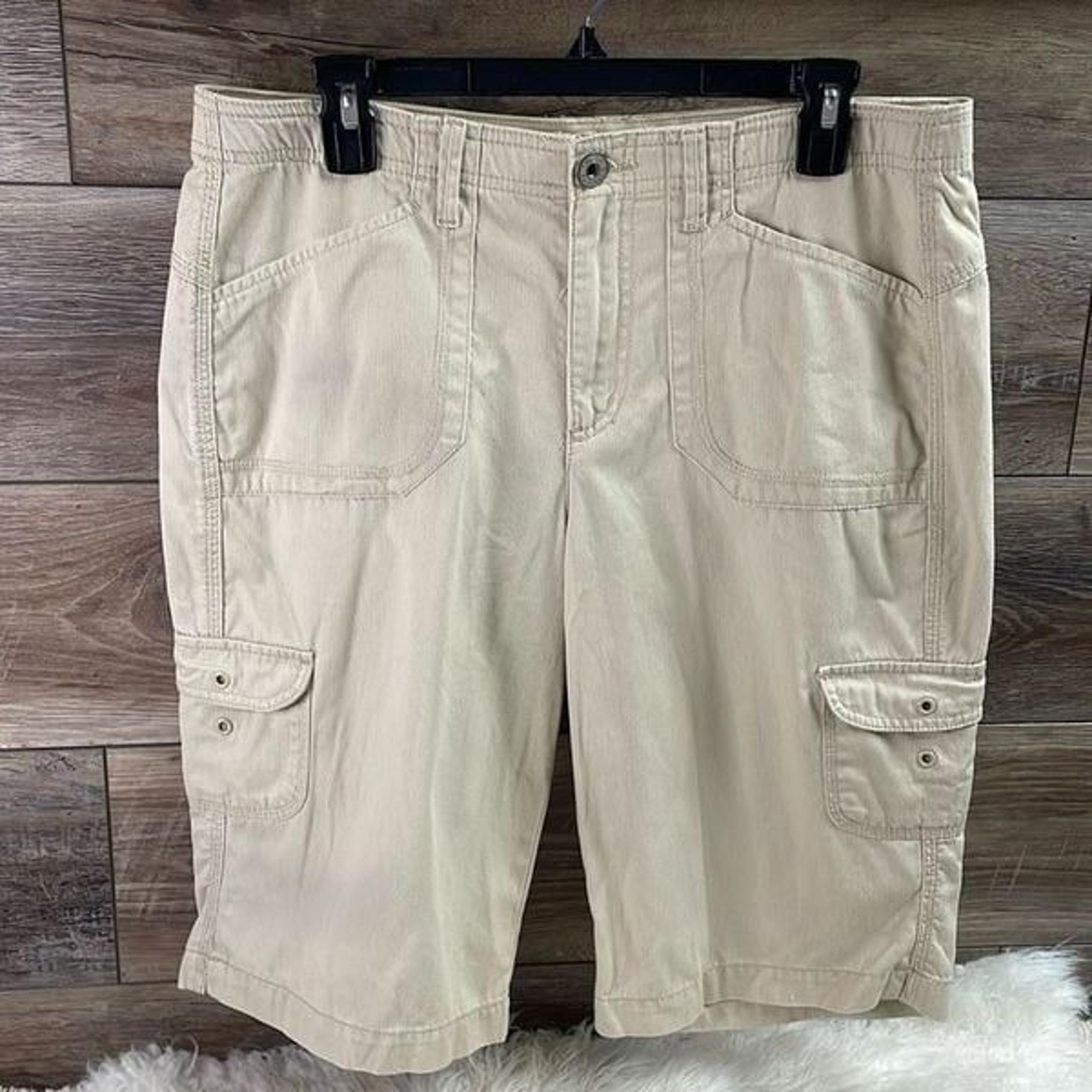 GLORIA VANDERBILT Womens Corduroy Stretch Waistband Bermuda Cargo Shorts Size 10