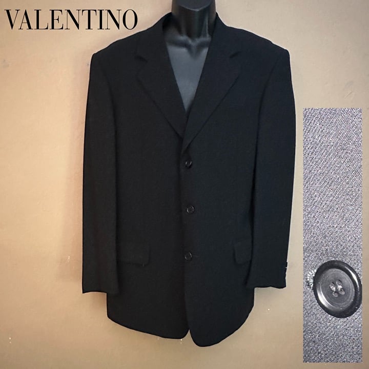 Valentino Black Wool Blazer 41R Gently worn 100% virgin wool