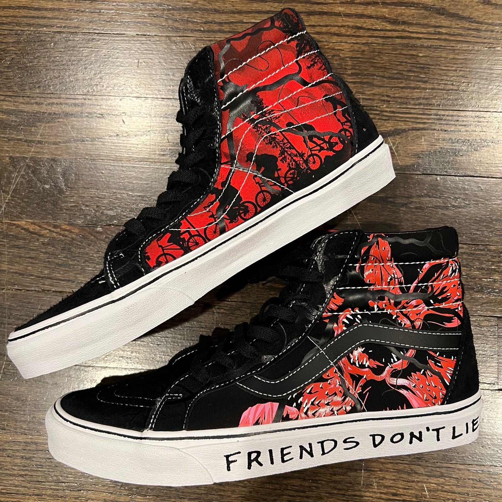 Vans x Stranger Things Sk8-Hi Reissue Skate Shoes Size 11