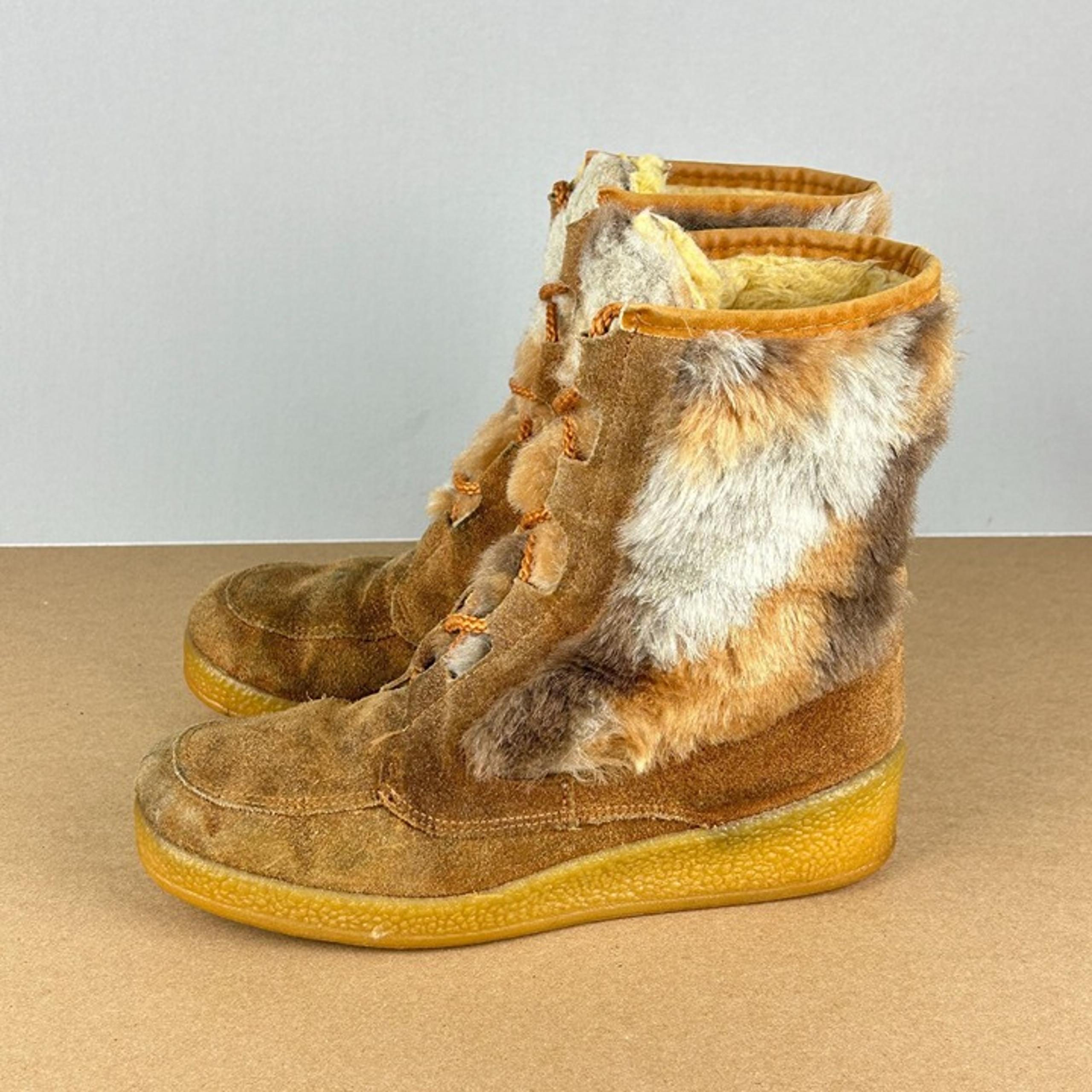 Quoddy Vintage Moccasin Boot Womens 7 Tan Brown White Lace Up Suede Faux Fur