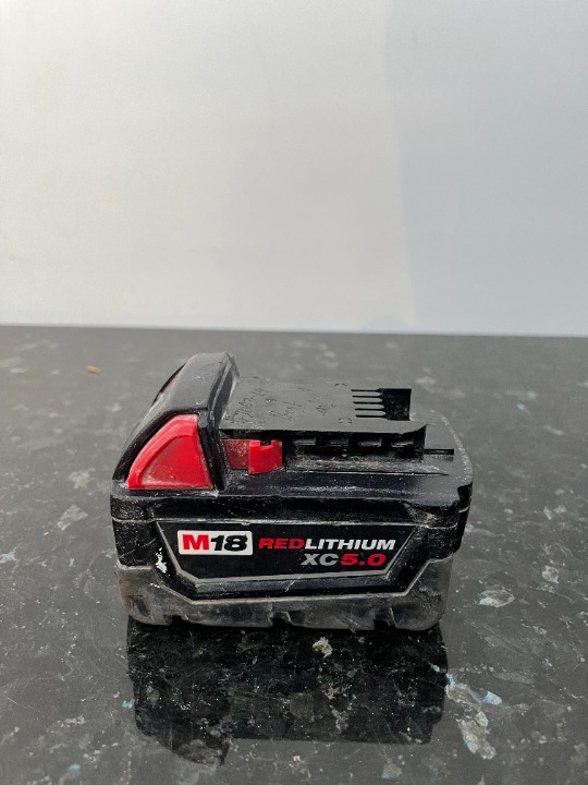 Milwaukee Battery M18 18-Volt 5.0