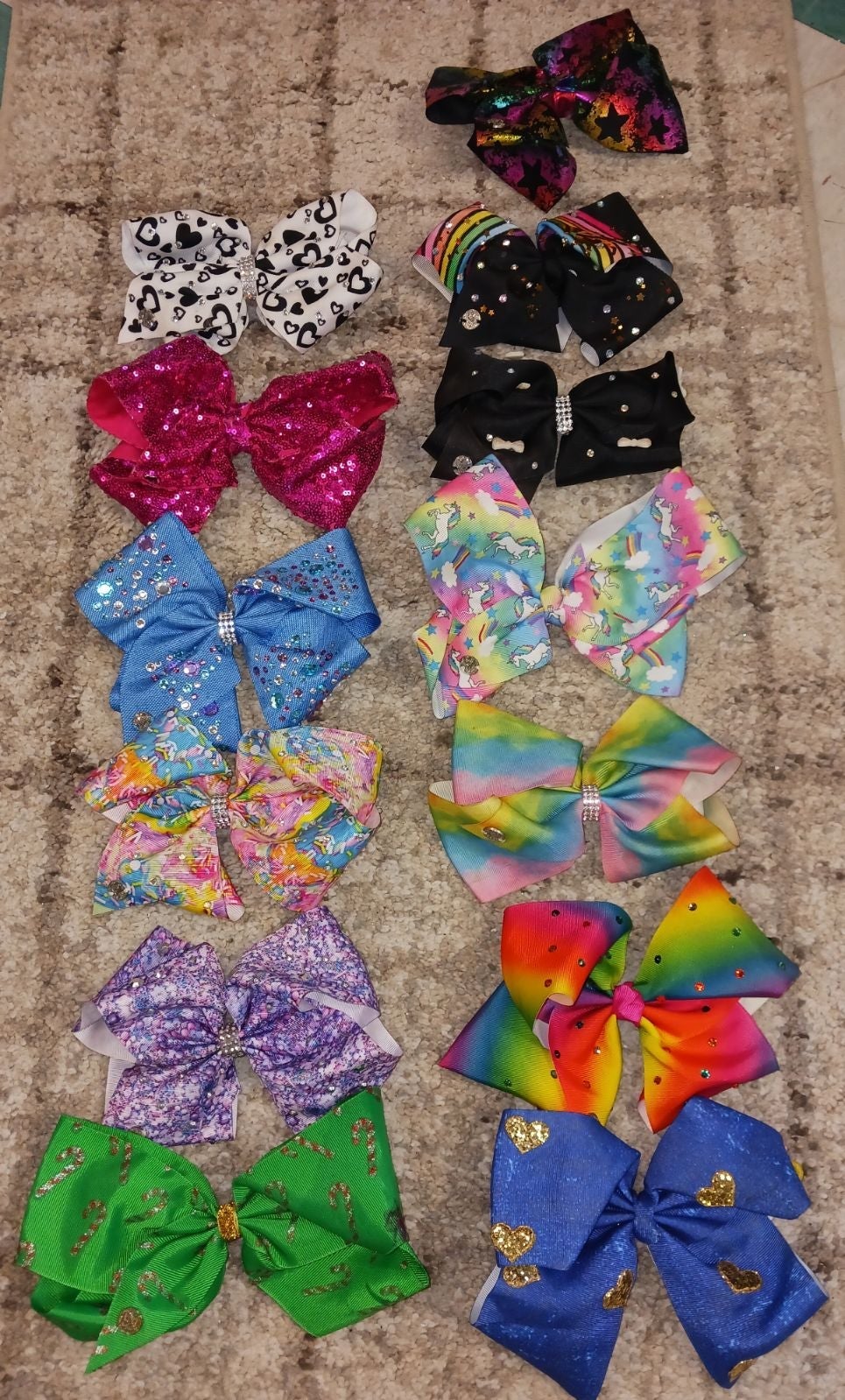 Jojo Siwa bows