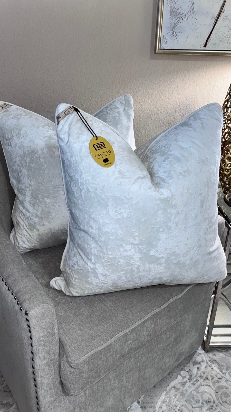 2-NWT CALLISTO HOME CRUSHED VELVET DECORATIVE THROW PILLOWS