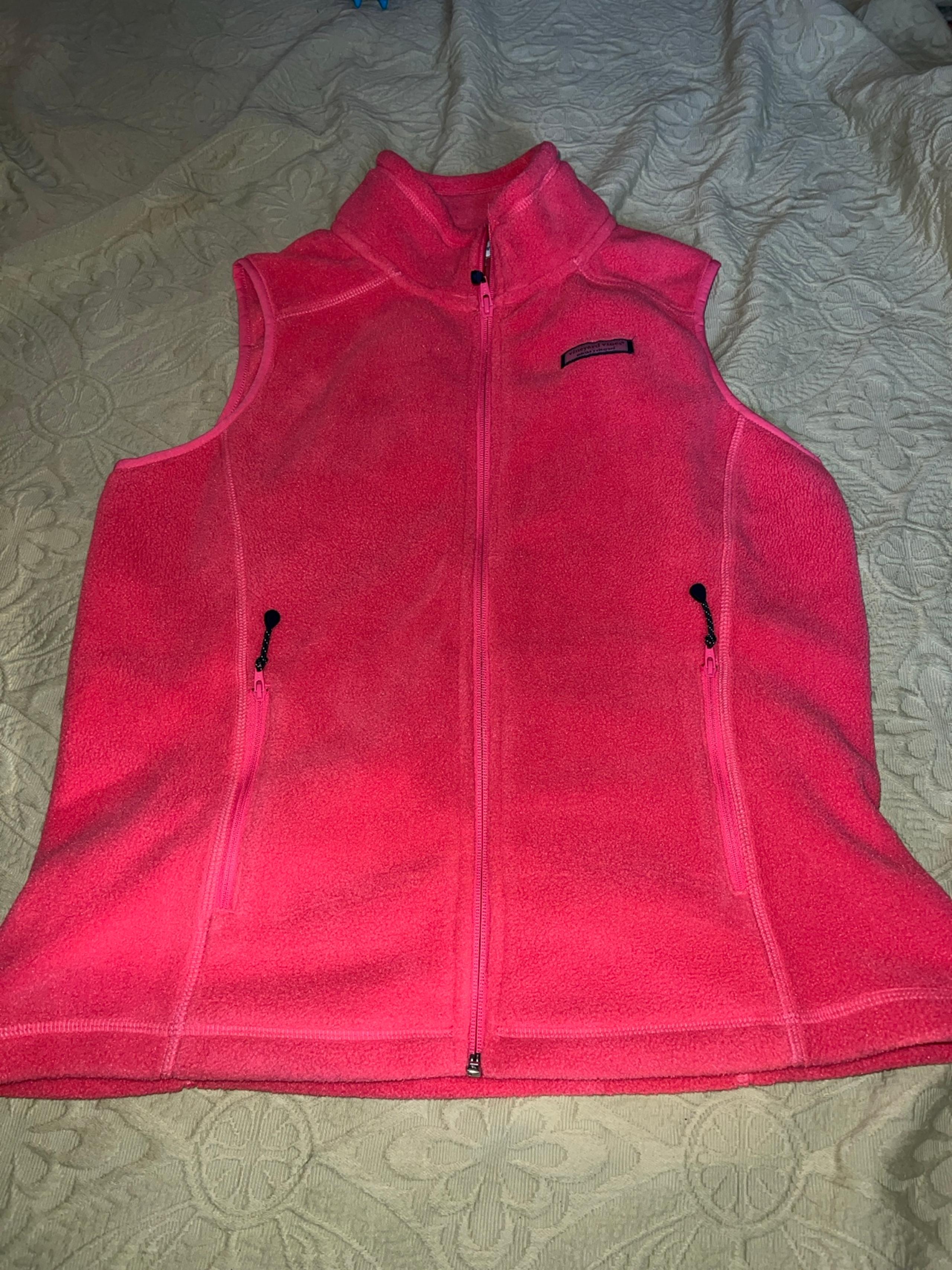 Vineyard Vines pink fleece vest women's medium Bin34