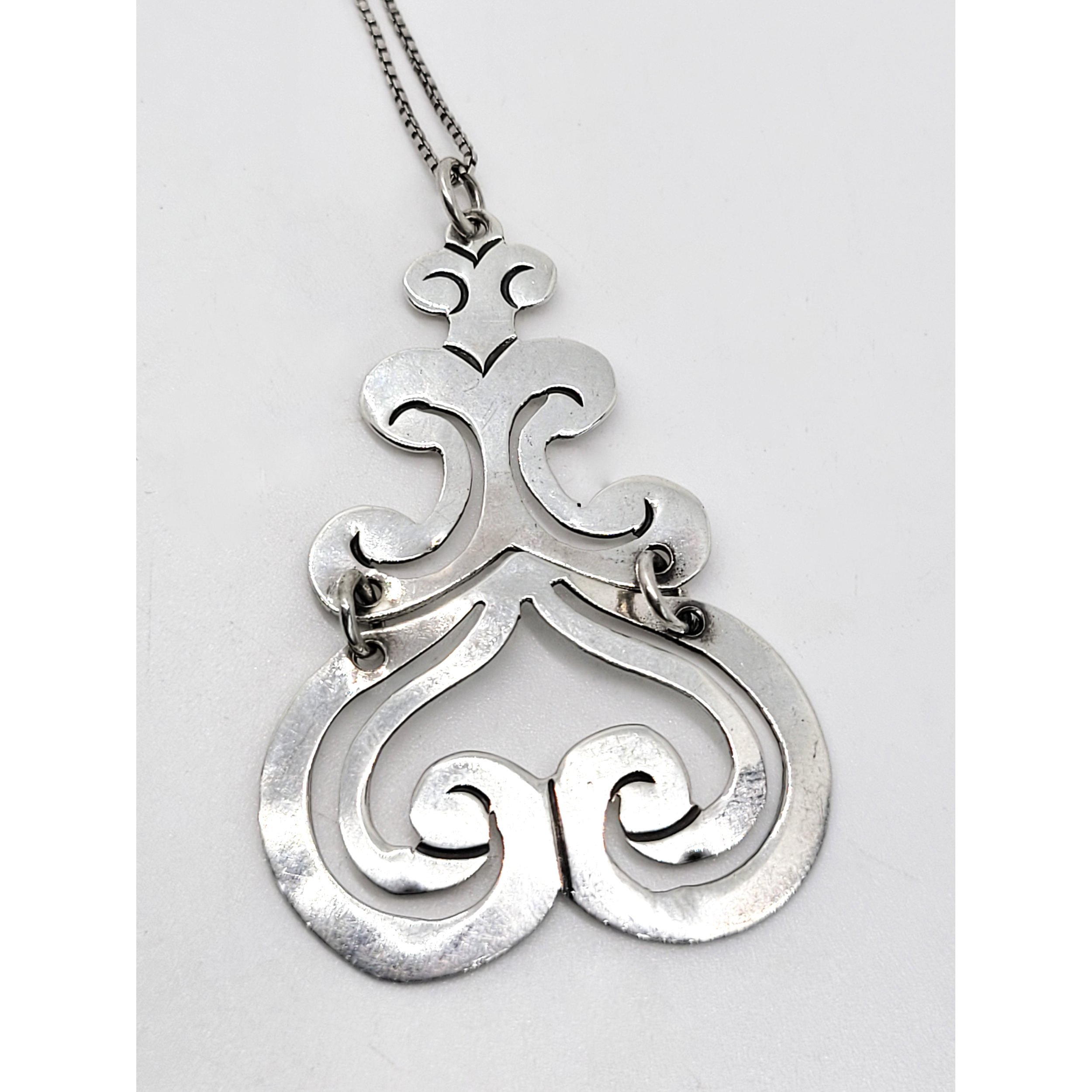 Tribal Heart Open Work Artisan handcrafted vintage sterling silver necklace