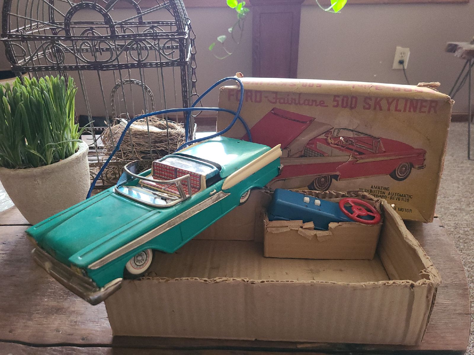 Ford -Fairlane 500 Skyliner