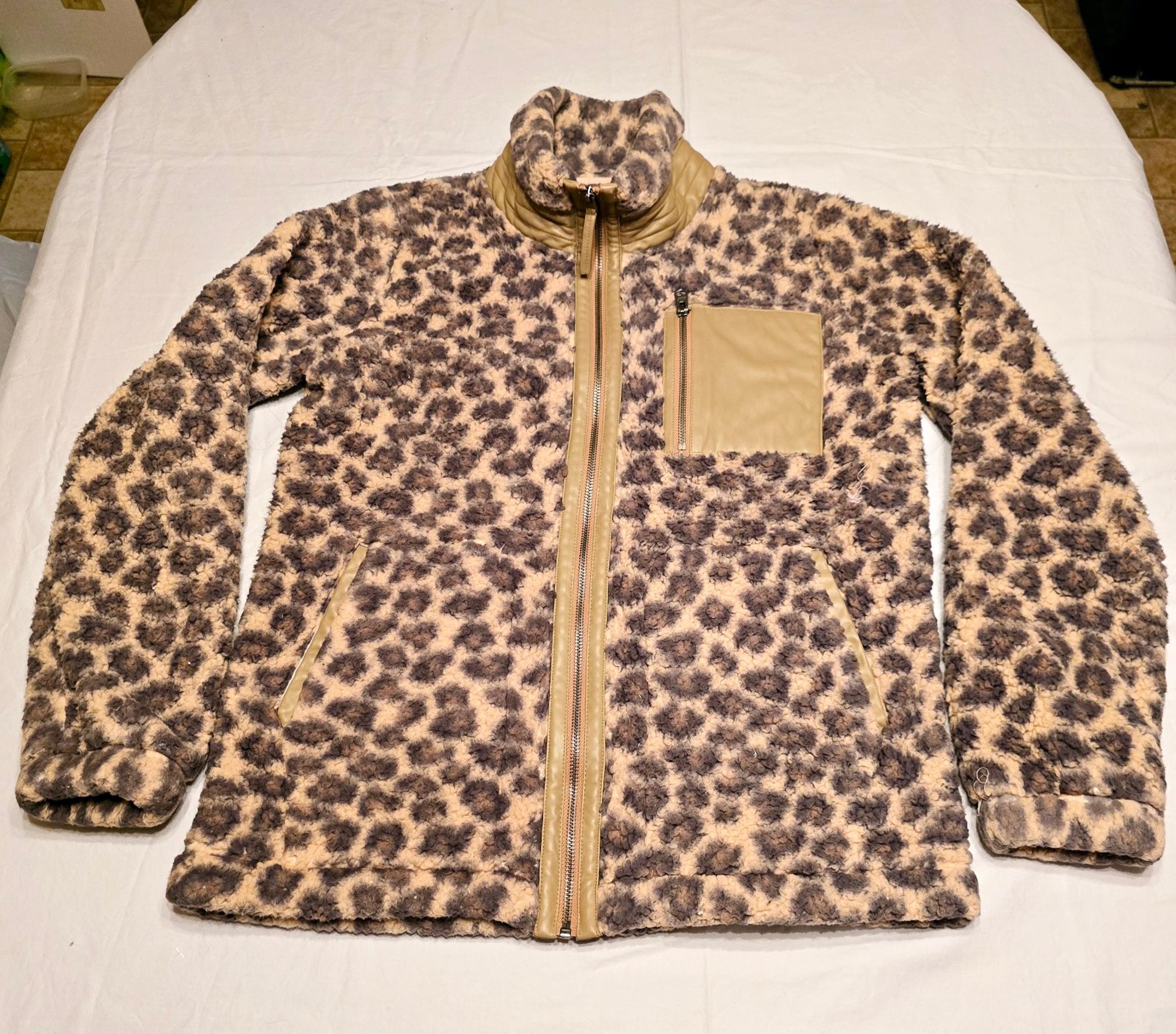 Abercrombie & Fitch Soft A&F Cheetah Fleece Full Zip Jacket Women's Sz S EUC