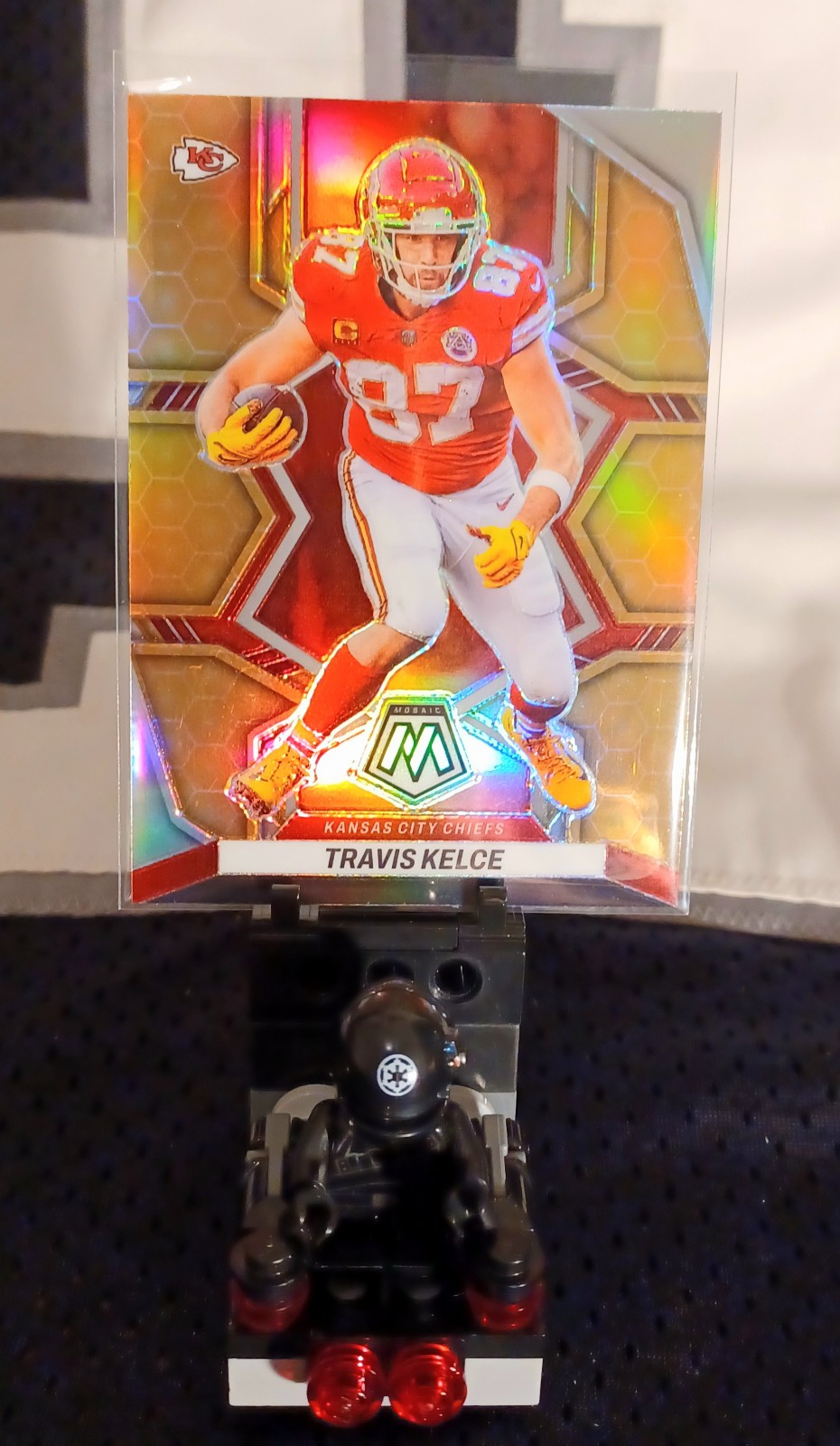 Travis Kelce 2022 mosiac SSP Honeycomb