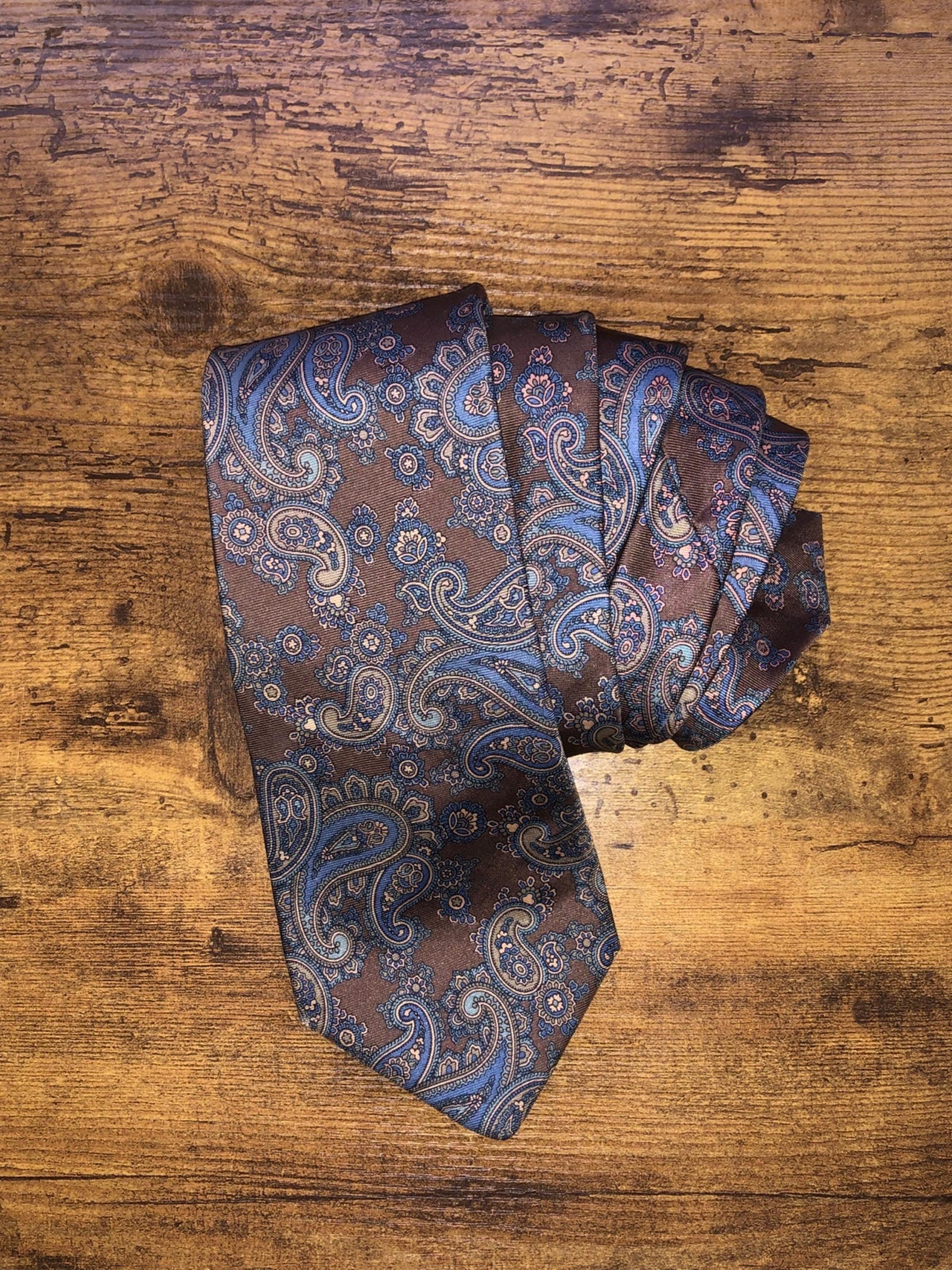 Egon Von Furstenberg Mens Neck Tie Paisley