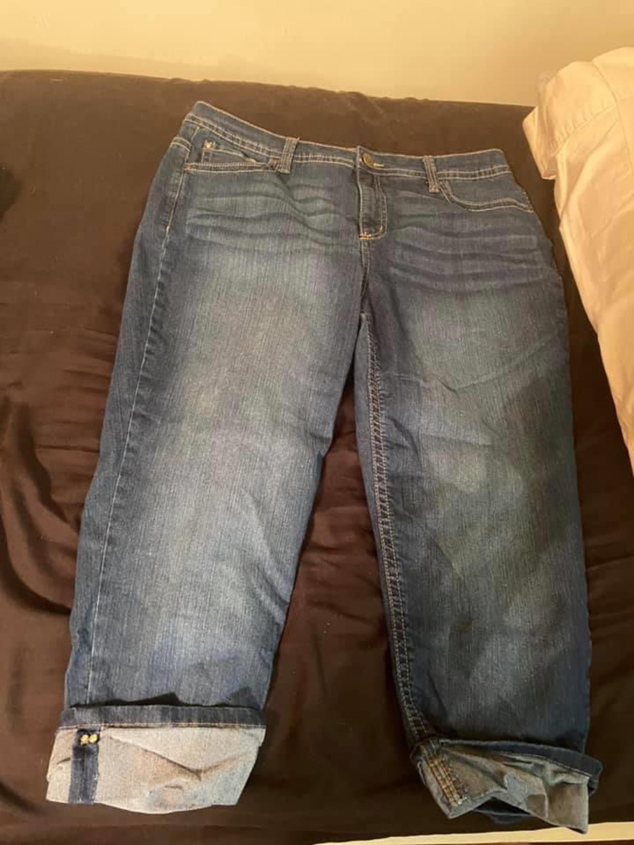 Women's Blue Jean Capris