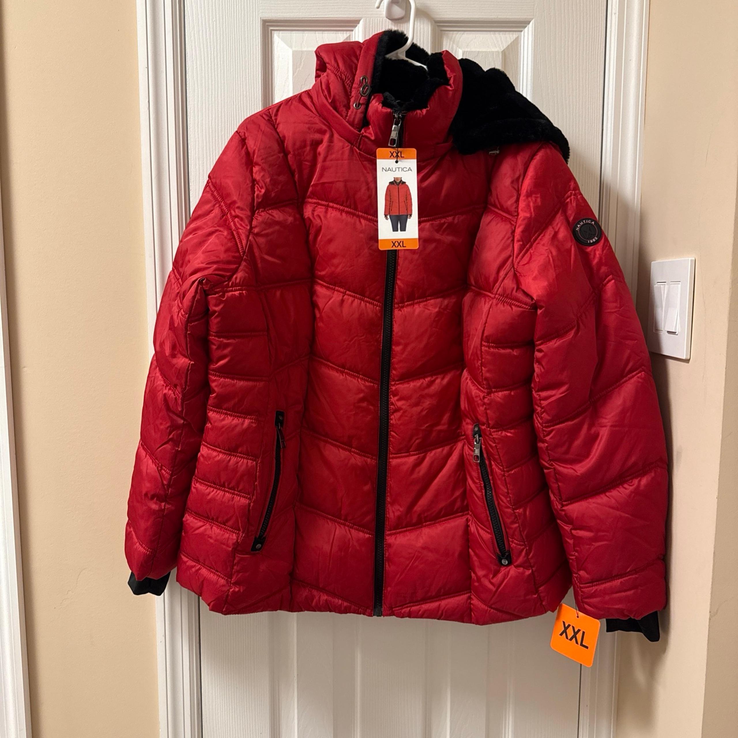 NWT Women’s Nautica Hooded Puffer Jacket Removable Hood Water Resistant