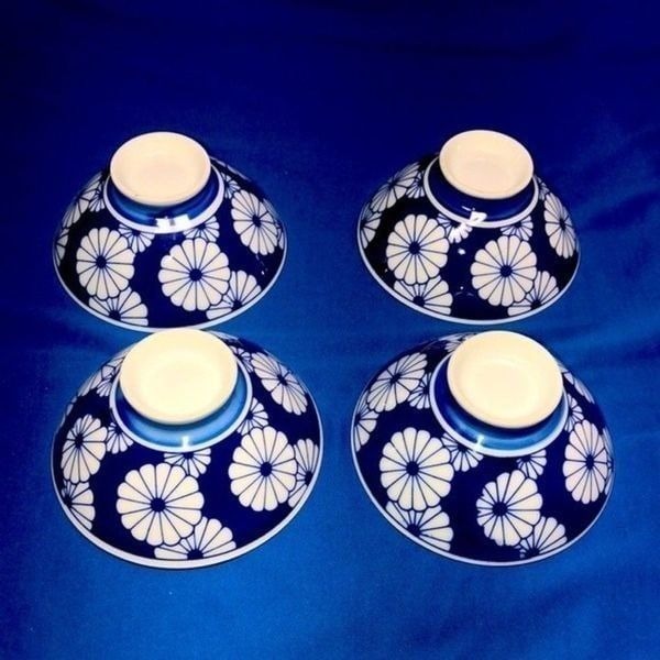 Rice colbat blue and white Asian bowls 4.5” flower design 4pc