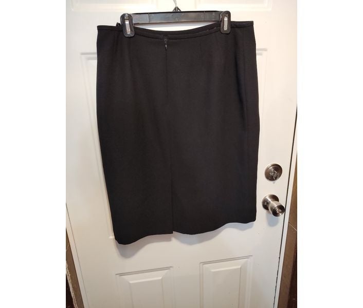 Kasper Petites Black Back Zip Skirt Women's Size 14P