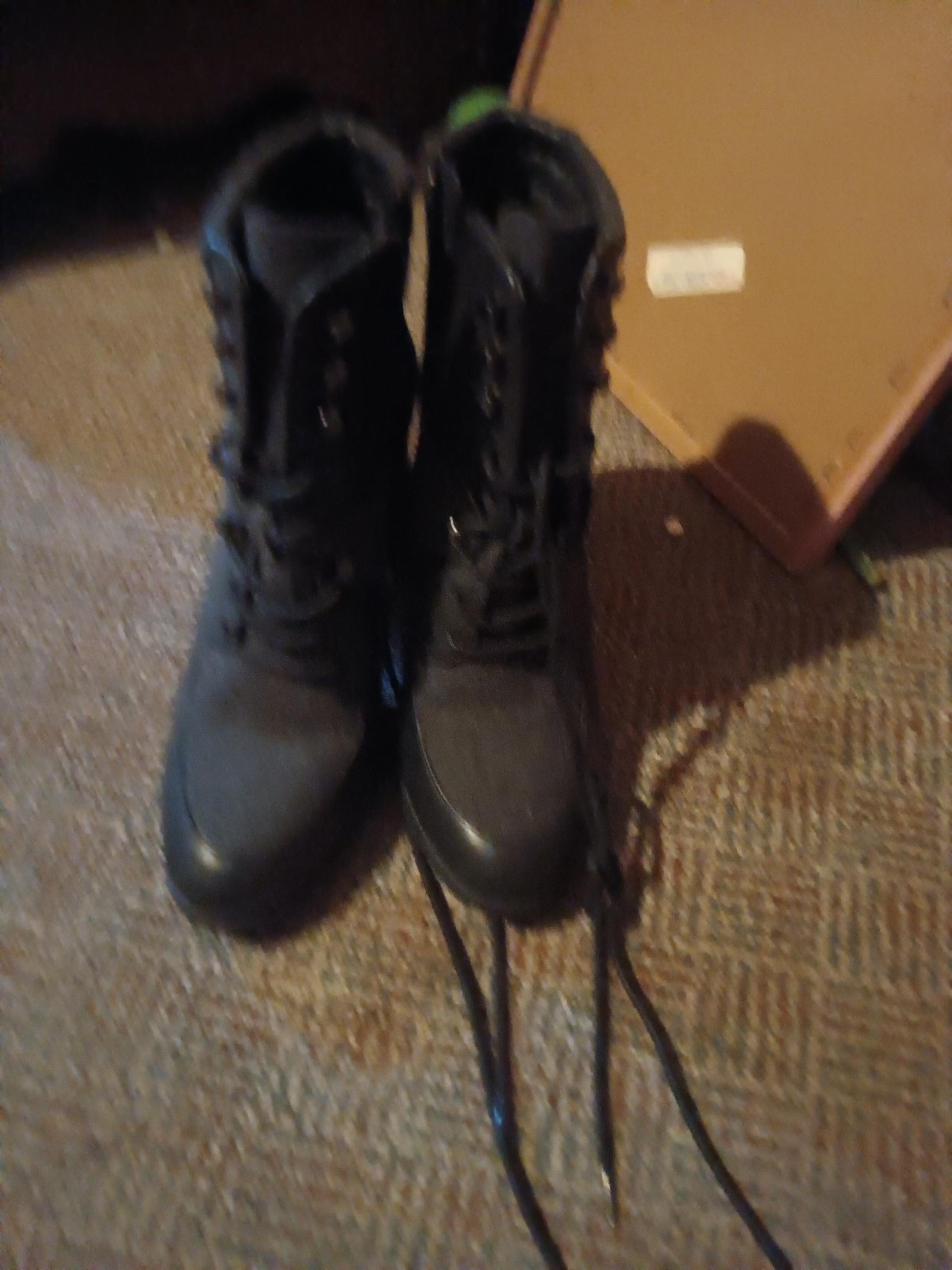 Women's ANTONIO MELANI 9.5 black/gray highheel lug-sole ankle boots