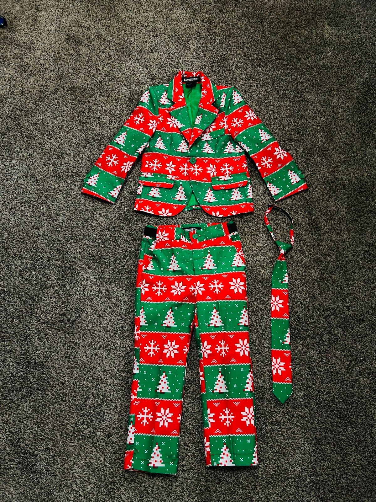 Holiday Suit for kids, size small, ages 4-6