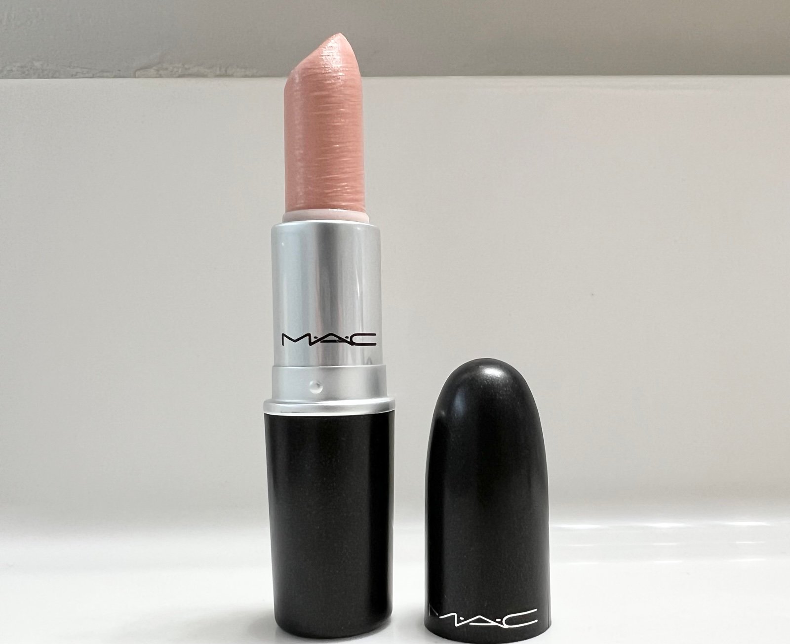 MAC “Close to Real”