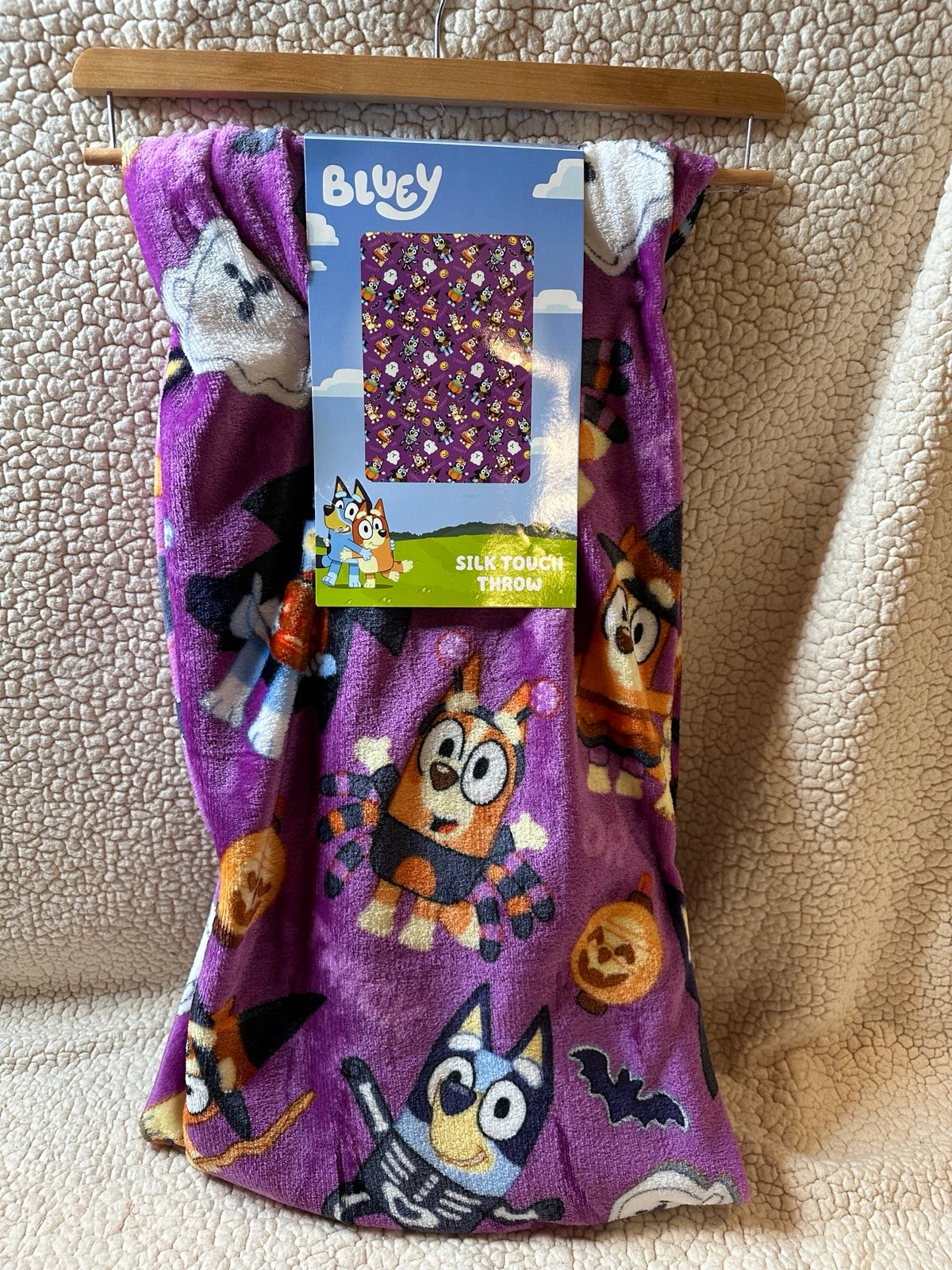Bluey Halloween purple vampire skeleton pumpkin Blanket