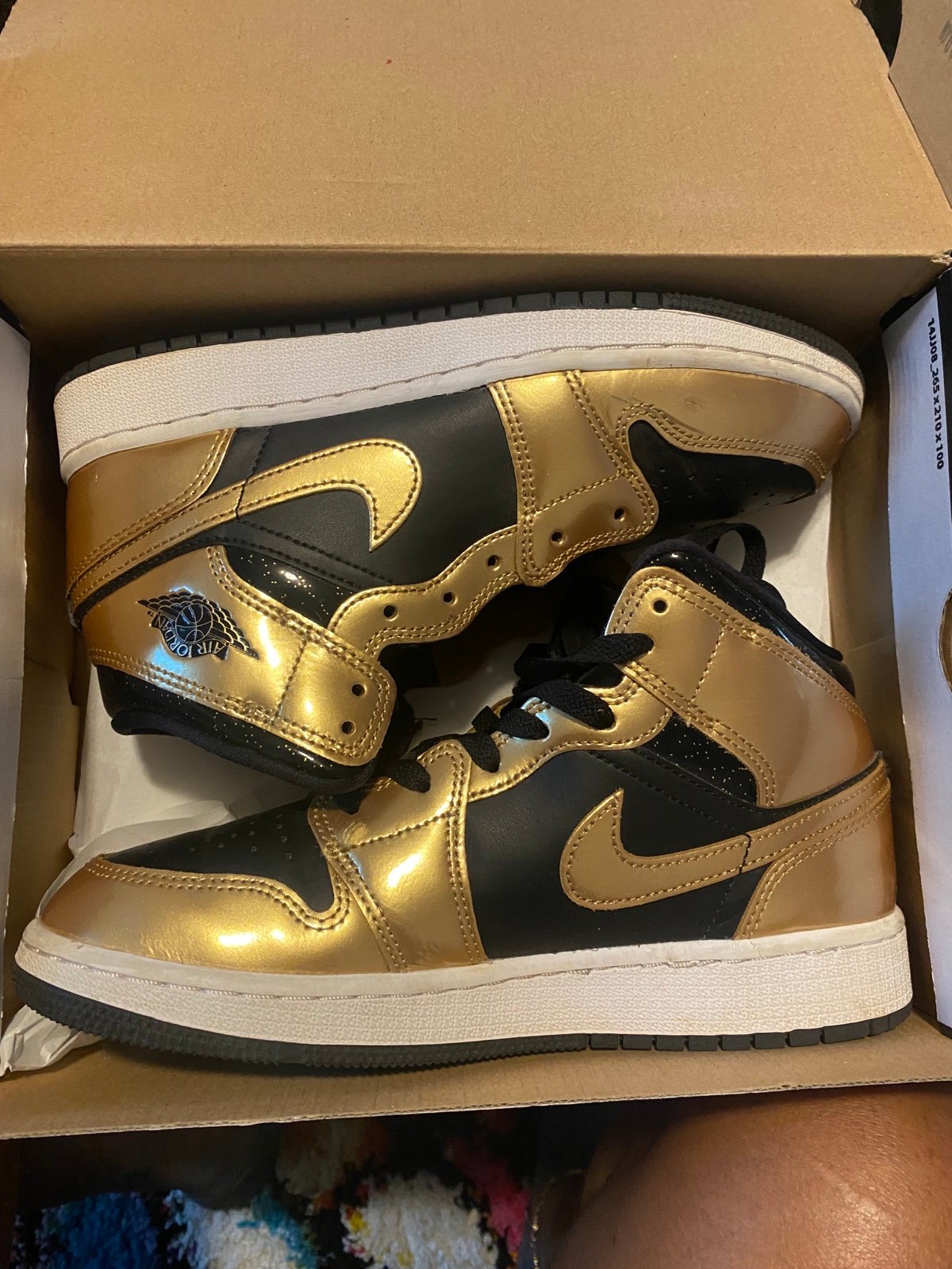 Jordan 1 mid