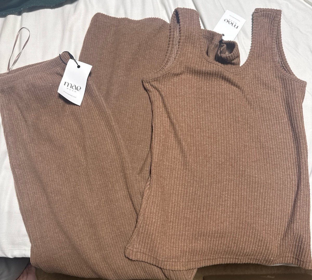 Mae wear wide rib outfit