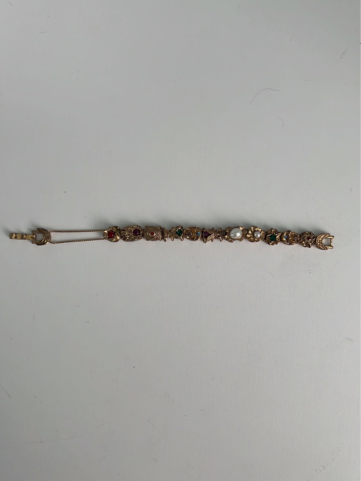 Vintage gold side chain charm bracelet l