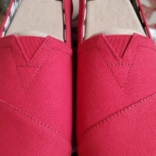 New Toms size 9 red