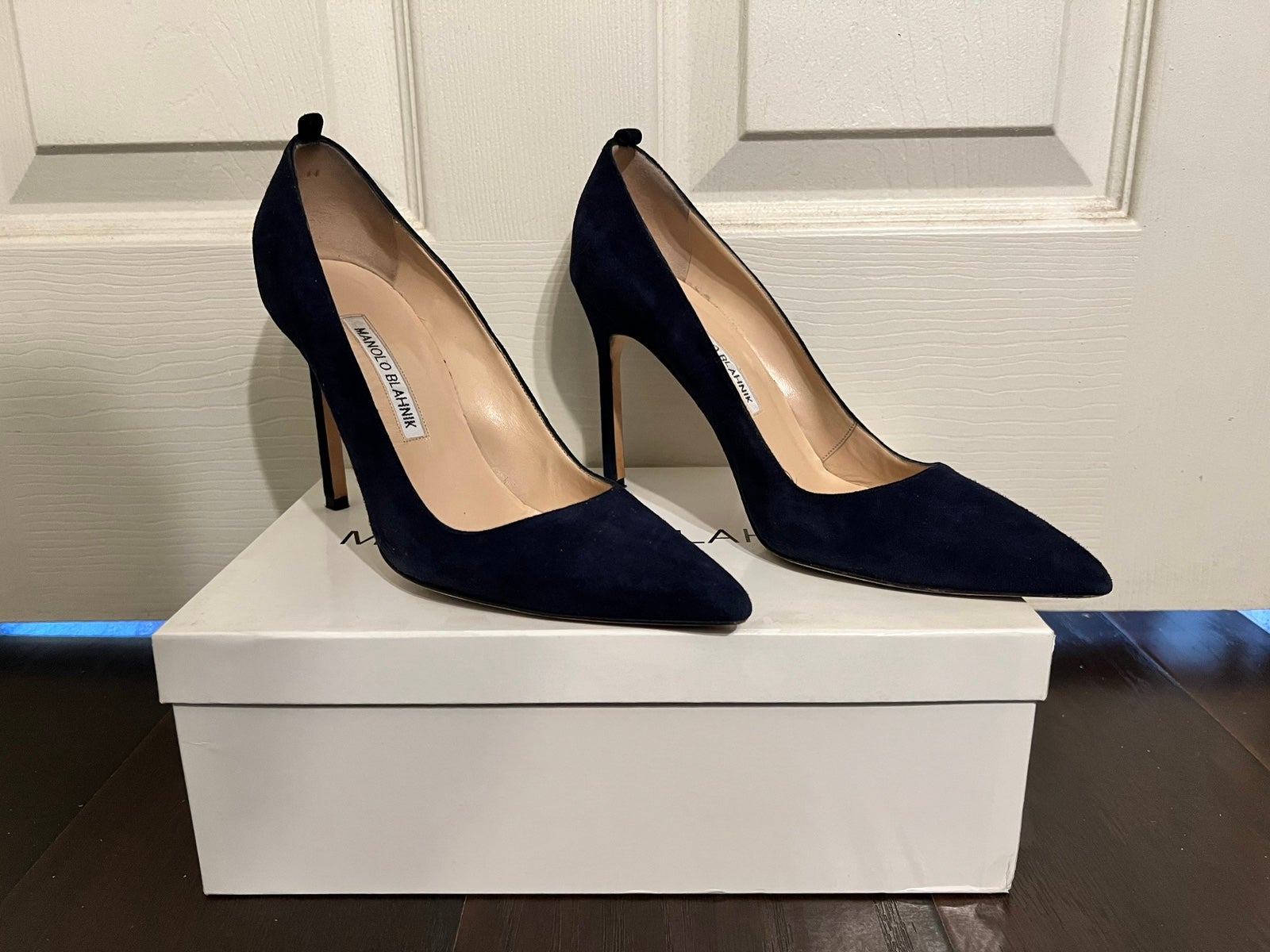 Manolo Blahnik Navy Suede Pumps Size 36.5