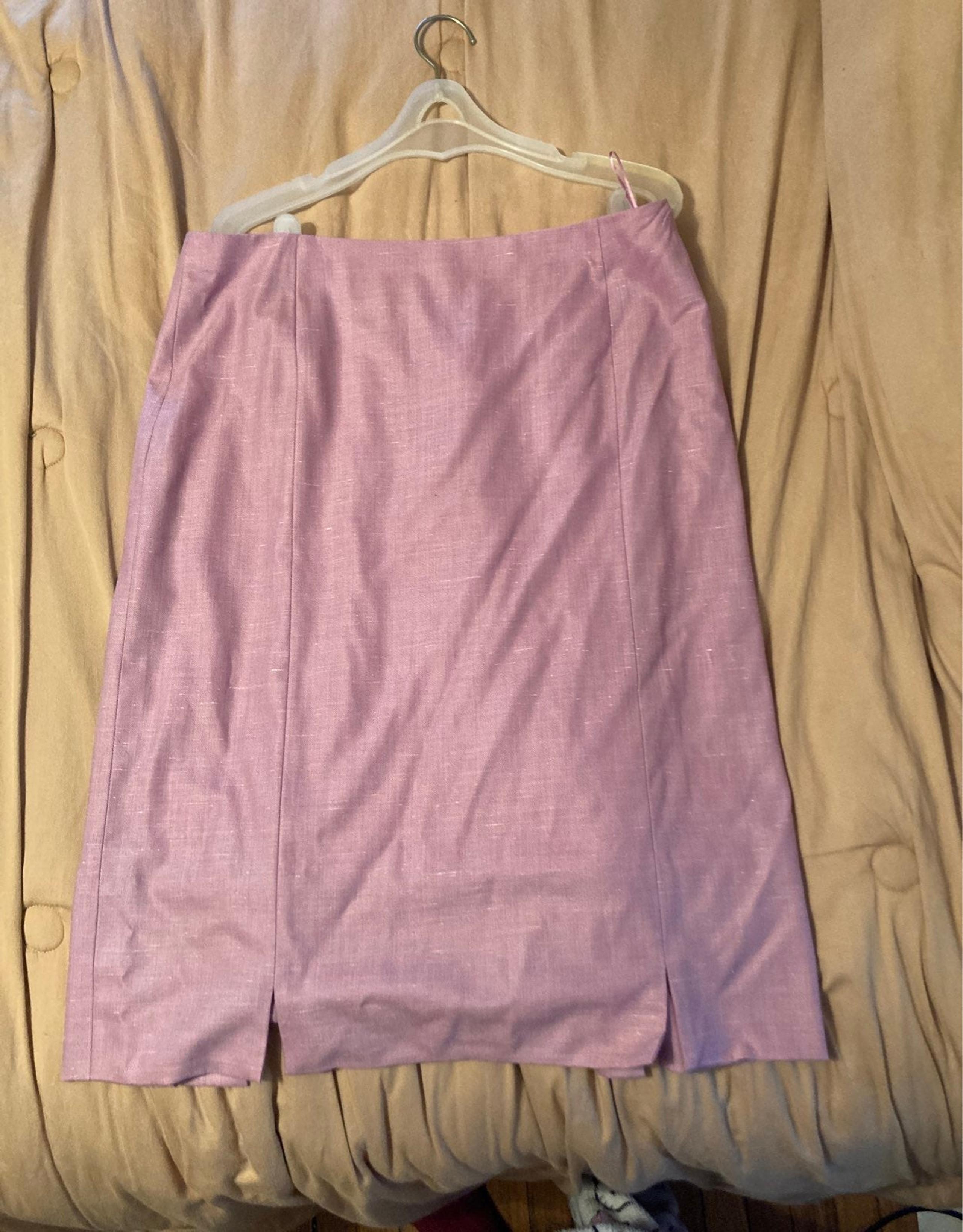 Escada Designer Pink Lined Flowy A-line Skirt size 44 12 like new condition