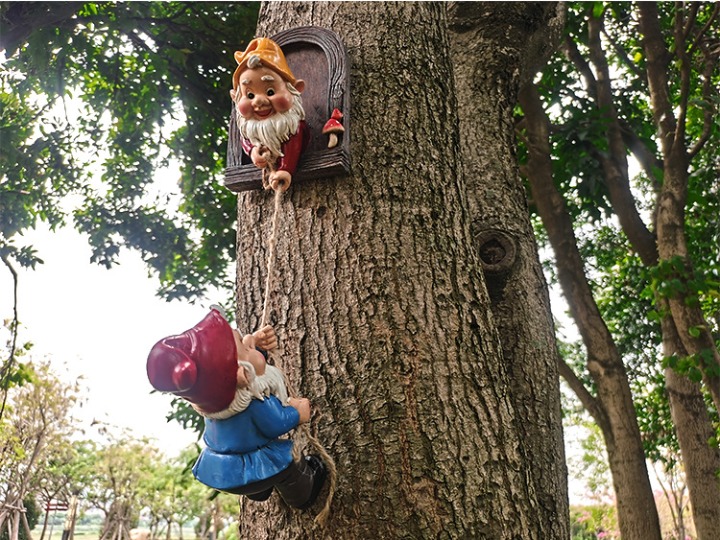 Climbing Gnomes Tree Decor - Cute Gnome Garden Statue Art Resin Dwarf Sculpture