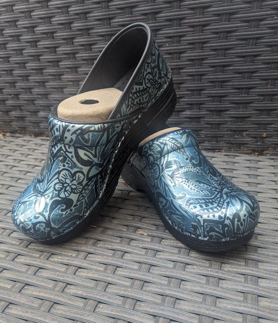 Dansko Clogs New Size 39 Patent Floral Pattern