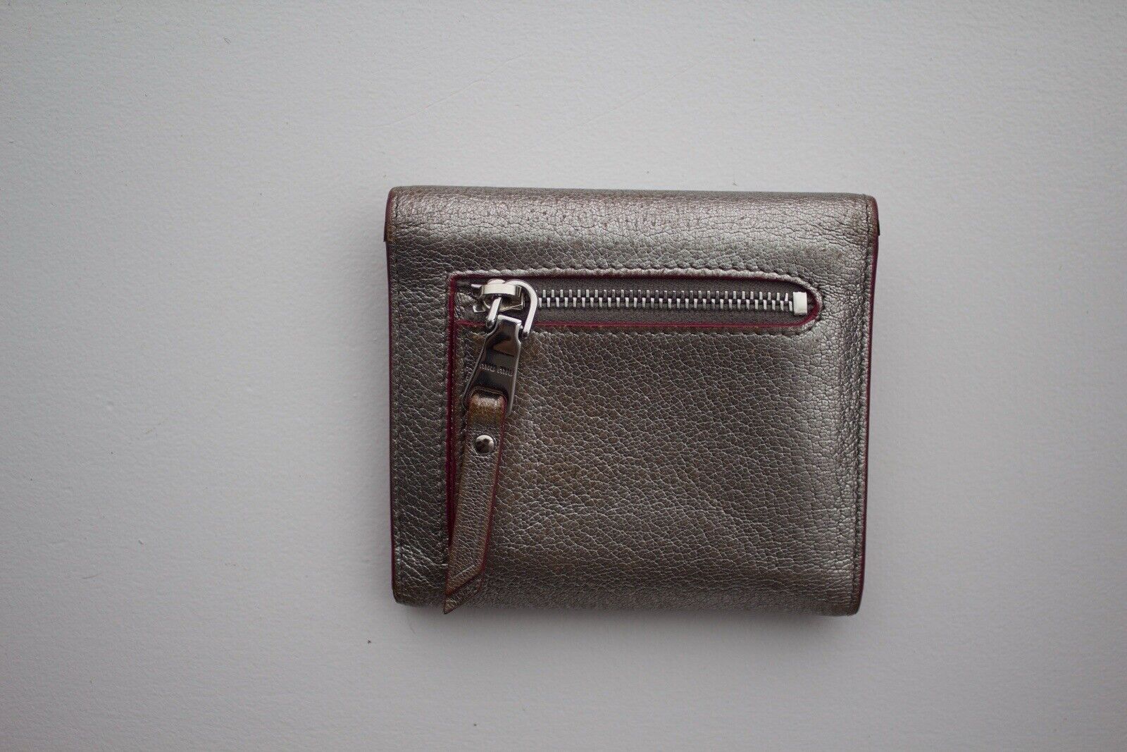 miu miu silver love wallet