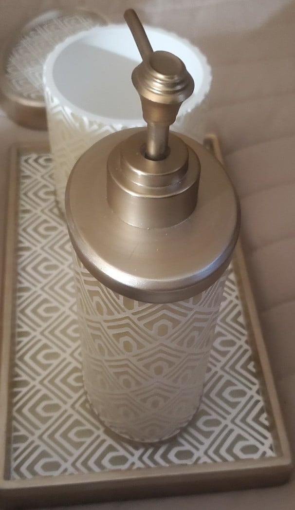 bathroom accessories set