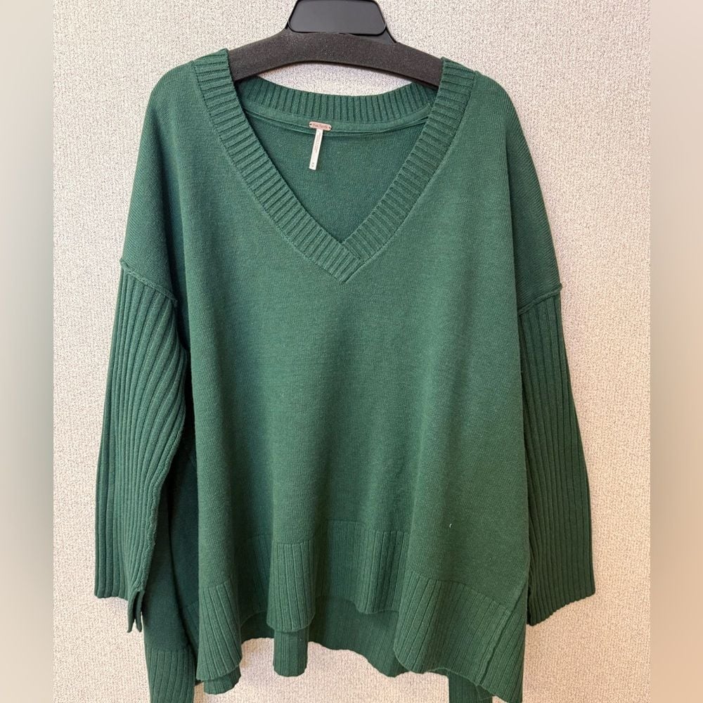 Free People Orion A Line Tunic Women's M lagenlook oversized V neck sweater Nwt