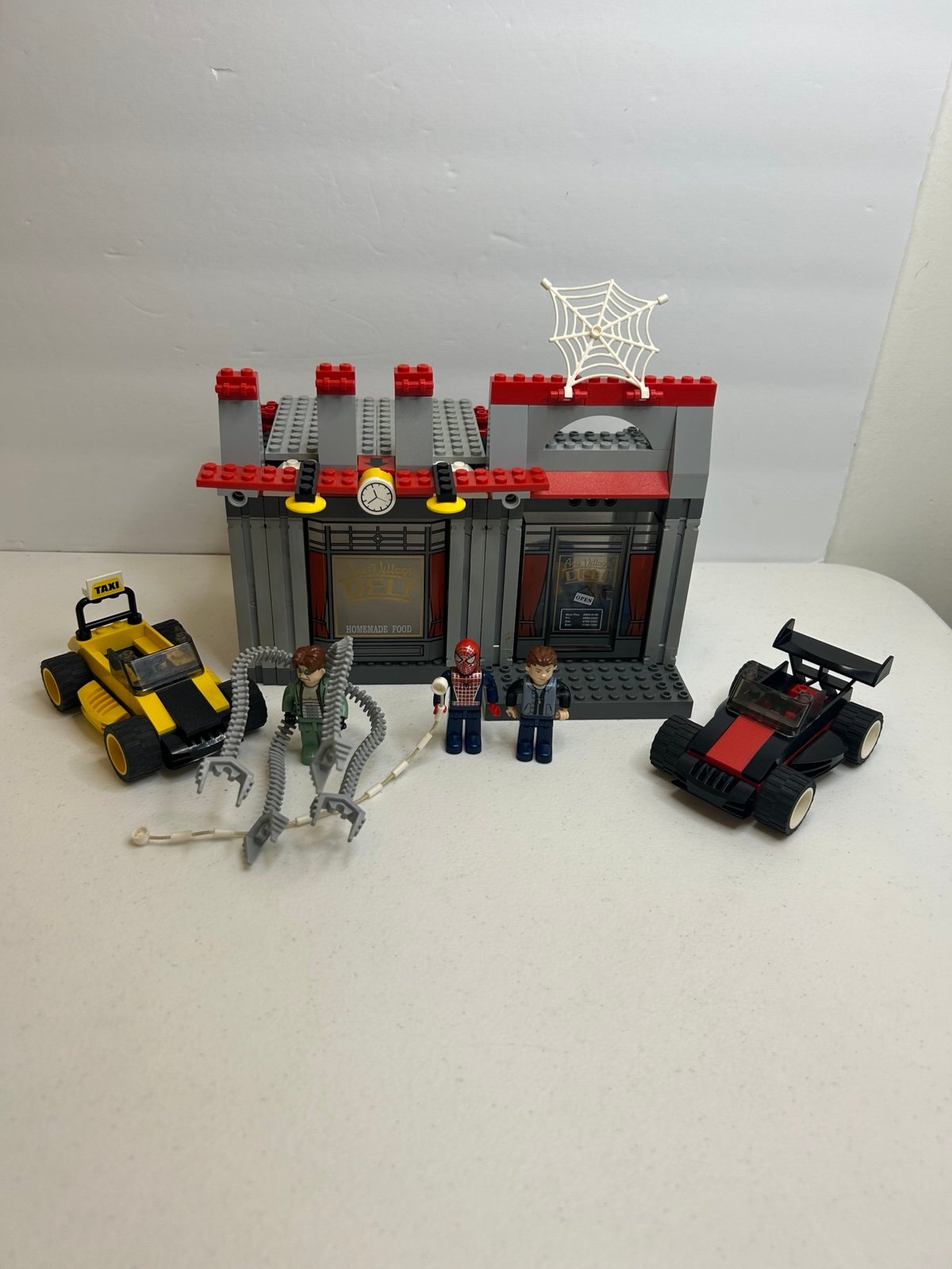 Lego Juniors Marvel Spider-Man Doc Ock’s Cafe Attack set #4860 - no instructions