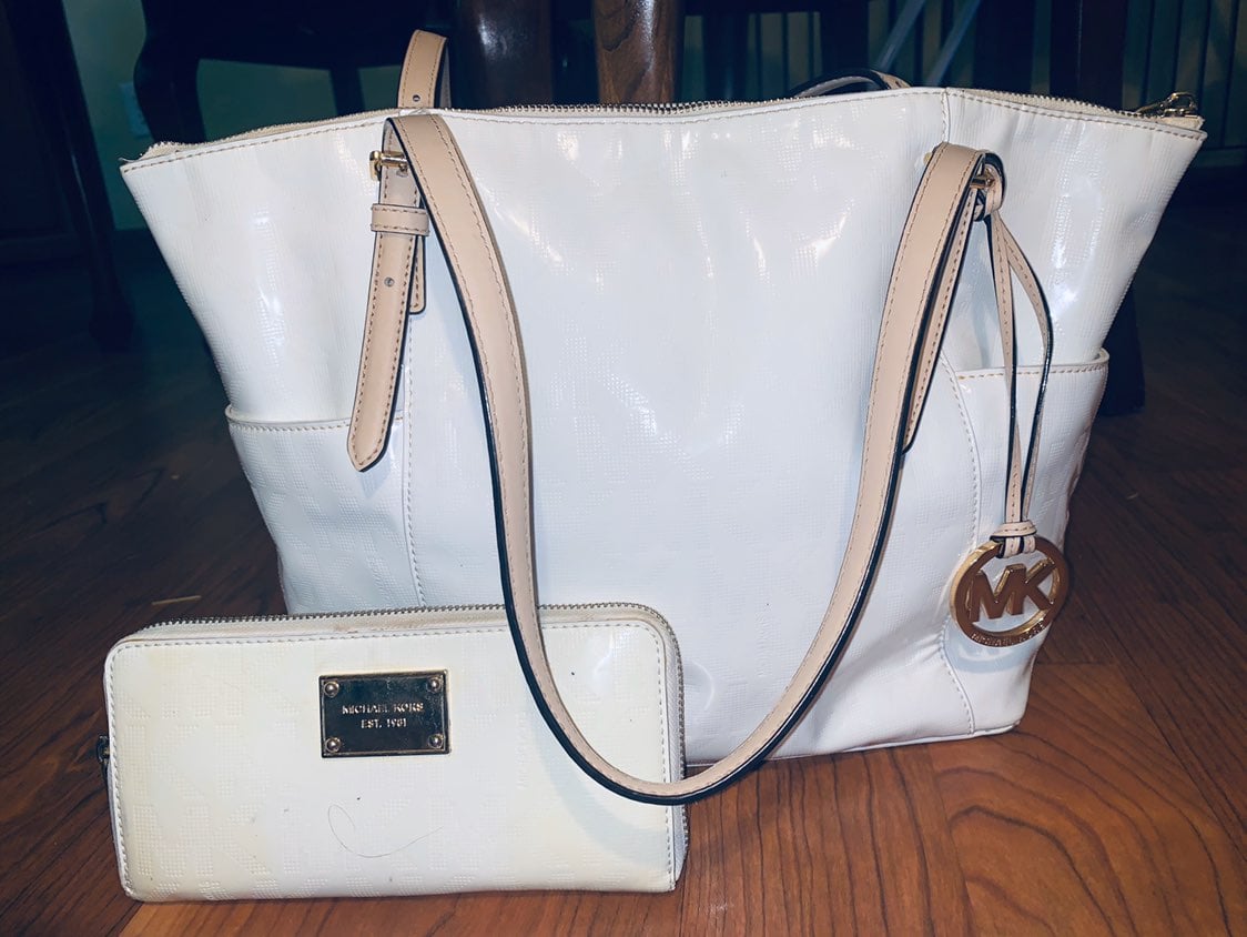 Michael kors handbag and purse set