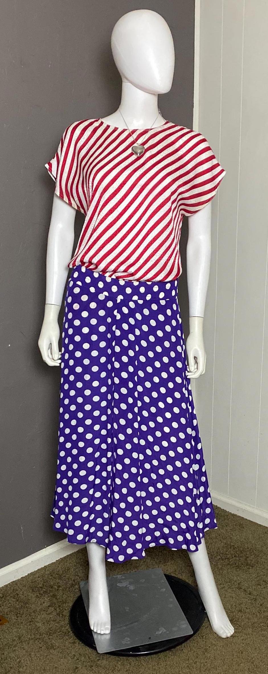 1980's Purple Polka Dot Midi Skirt from the Limited size M/L