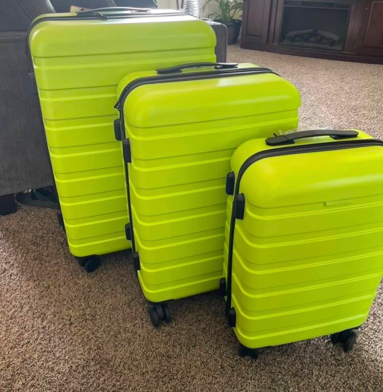 Luggage set
