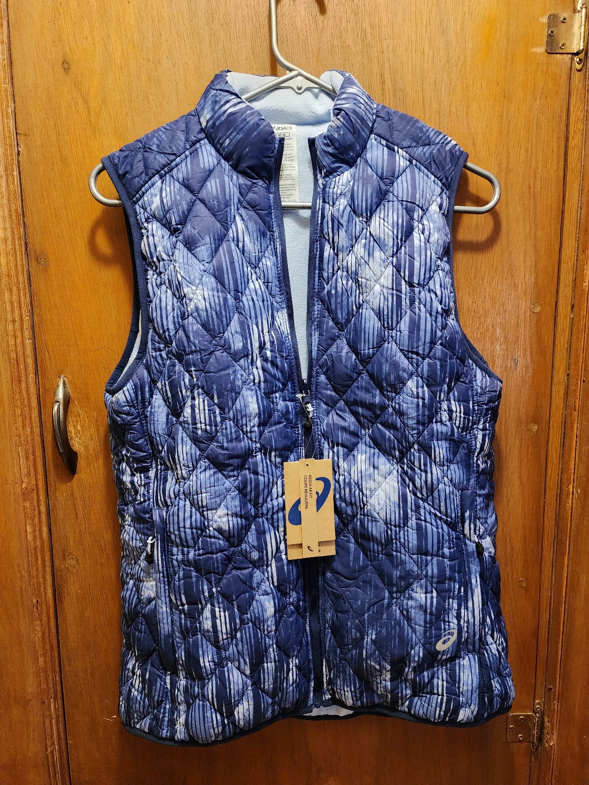 Womens Asics reversible puffer Vest